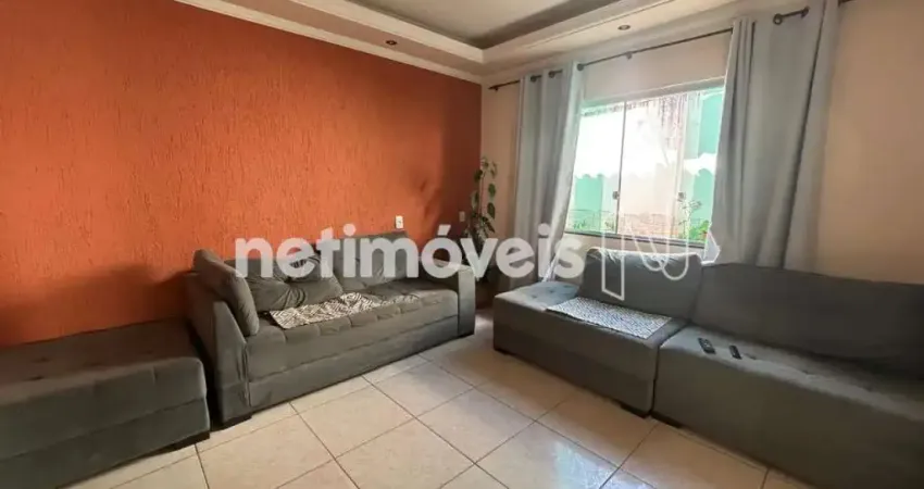 Casa com 3 quartos à venda na Rua Márcio Arcanjo Caetano, Nova York, Vespasiano