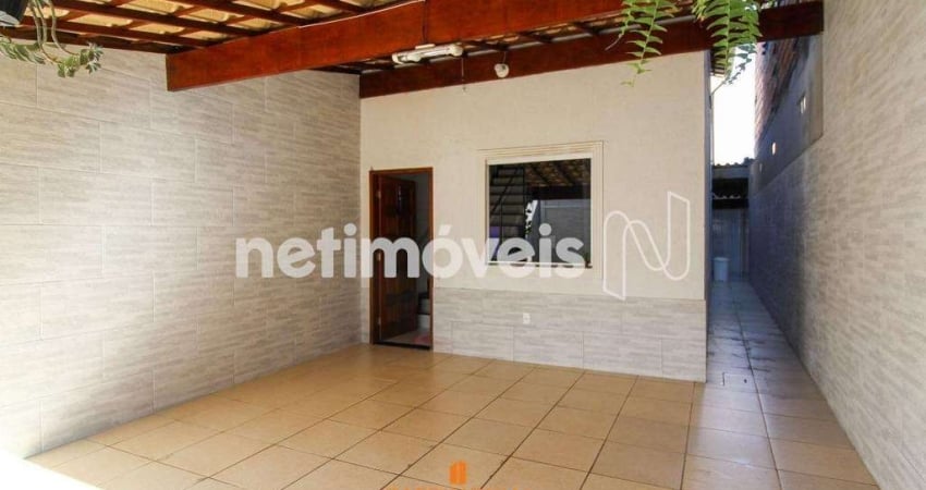 Casa com 3 quartos à venda na Rua Canela, Jaqueline, Belo Horizonte