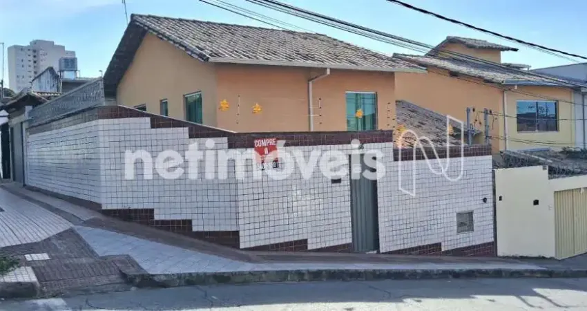 Casa com 3 quartos à venda na Rua das Tangerinas, Vila Cloris, Belo Horizonte