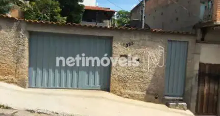 Casa com 2 quartos para alugar na Rua Conceição Silêncio Luciano, São Bernardo, Belo Horizonte