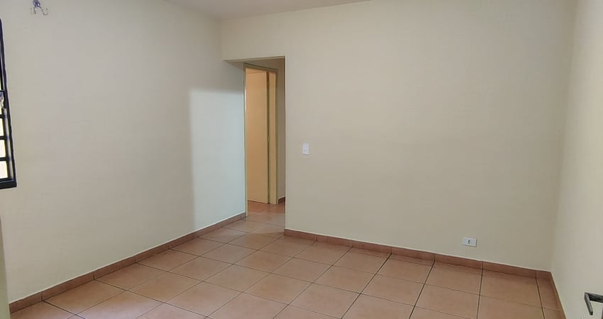 Apto terreo, perto feira livre,terminal pisca mirim, supermecado .