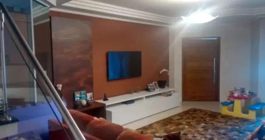 Sobrado para venda possui 265 metros 3 suítes 5 vagas quintal sótão nova petrópolis são bernardo