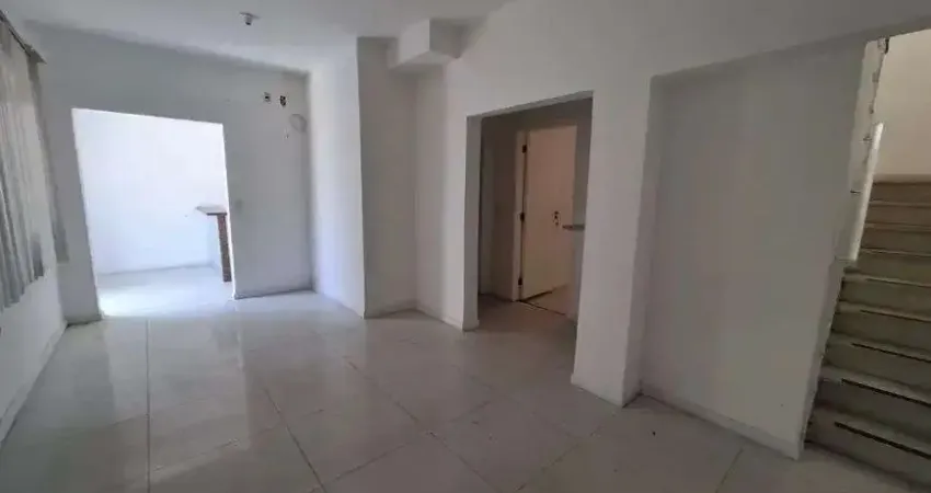 Casa comercial para alugar na Rua Levi Miranda, 01, Freguesia (Jacarepaguá), Rio de Janeiro