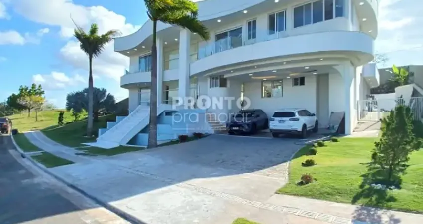 Casa de luxo mobiliada à venda, em condomínio fechado com 549 m² de área privativa!