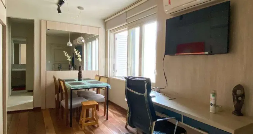 Apartamento mobiliado, localizado no centro histórico, próximo ao cais embarcade