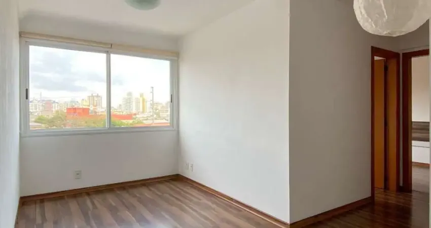 Apartamento 2 dormitórios com vaga de garagem próximo à zero hora, no bairro aze