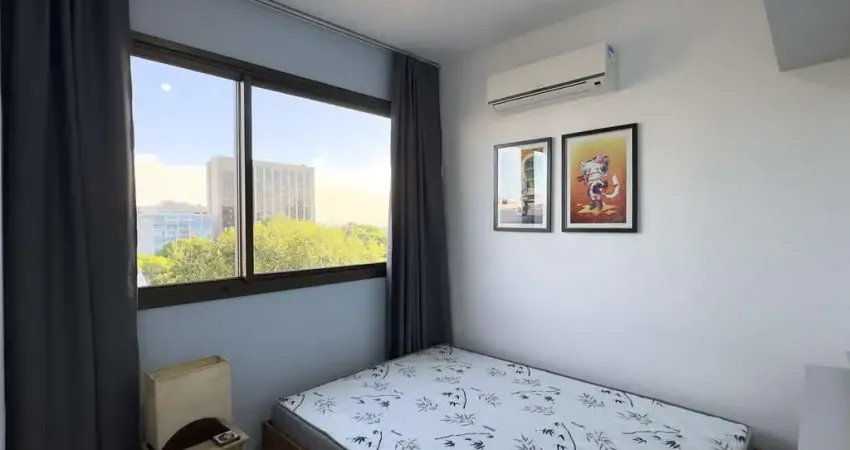 Apartamento mobiliado 1 dormitório com vista para o guaíba no centro histórico