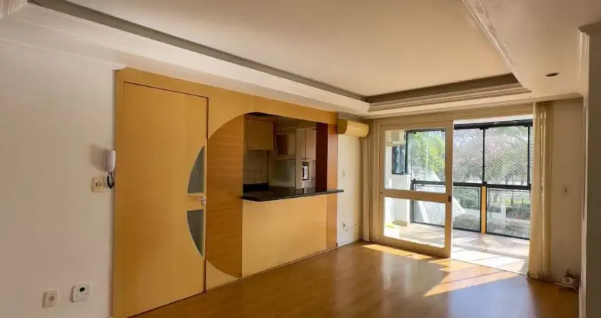 Apartamento mobiliado 2 dormitórios com 75m² no menino deus