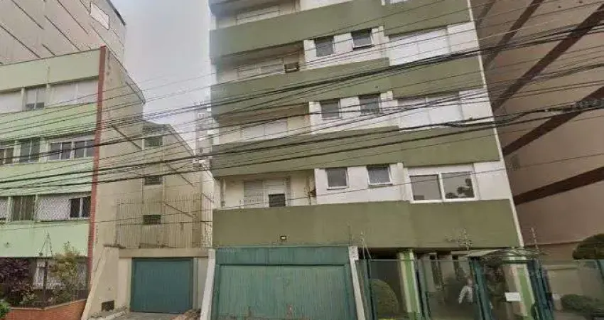 Excelente apartamento, centro histórico, de frente, andar alto.