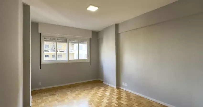 Apartamento 3 dormitório, com sacada e 3 banheiros no centro histórico