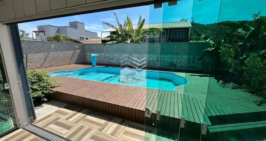 Casa com 3 quartos para alugar na Rua Jose Joaquim Amancio, S/N, Centro, Porto Belo