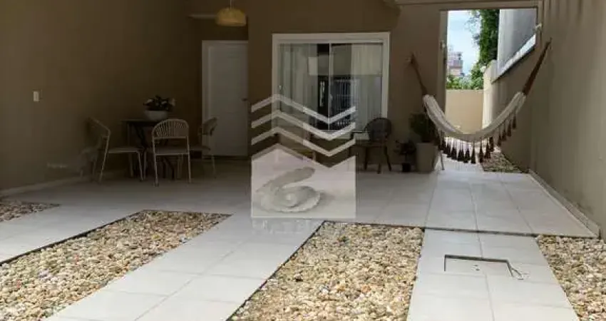 Sobrado de 3 quartos, no bairro balneário perequê , em porto belo