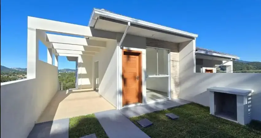 Excelente casa 02 quartos, loteamento lisboa 3, bairro forquilhas, são josé/sc. ( possibilidade de entrada de r$ 20.000,00 reais e o restante parcelado em até 24x sem juros.)