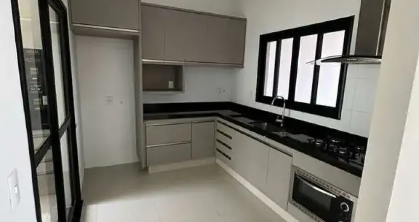 Imperdível oportunidade! este belíssimo imóvel conta com 3 dormitórios, sendo 1 suíte com closet para o conforto e praticidade que você merece