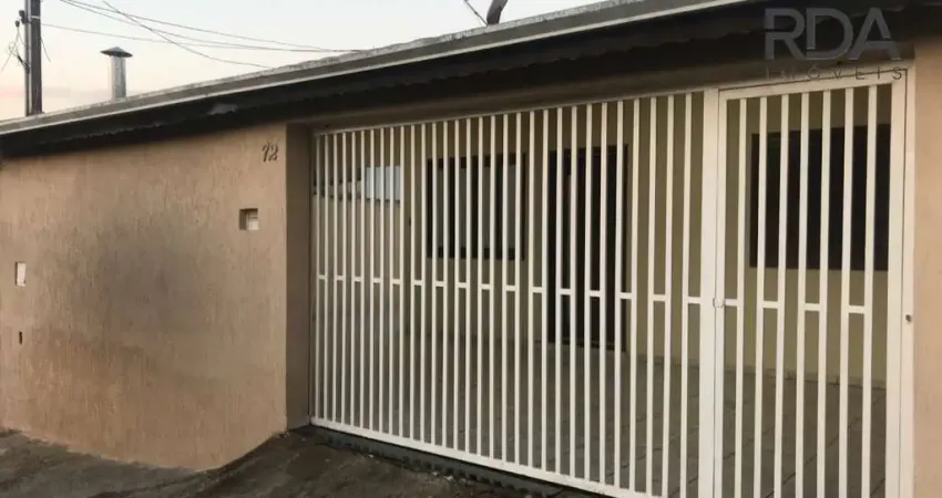 Agende sua visita hoje mesmo, casa em bairro tranquilo á 10 minutos do centro