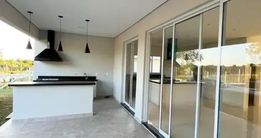 Condomínio terras de itaici  casa térrea  -área total:1.000m2 -área construída:254m2 -3 suítes com armário -escritório  -sala de estar com pé direito