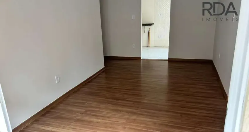 Excelente oportunidade de locação: casa em condomínio de 2 quartos. esta casa é ideal para quem procura um espaço bem distribuído e acolhedor.