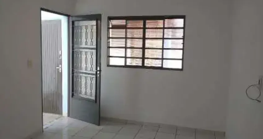 Casa residencial para locação cidade nova i, indaiatuba 2 dormitórios, 1 sala, 2 banheiros, 1 vaga, quintal e banheiro externo 95,00 m² construída