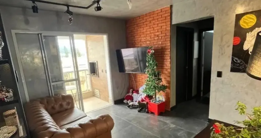 Apartamento de 2 quartos com suíte e 2 vagas no Itacorubi, pronto para morar.