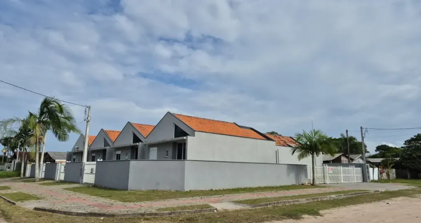 Casa em condomínio fechado com 2 quartos à venda no Centro, Guaratuba 