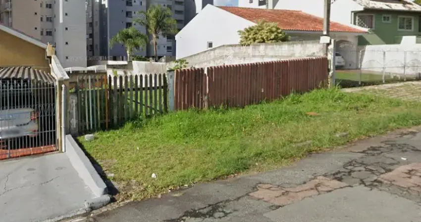 Terreno à venda no Novo Mundo, Curitiba
