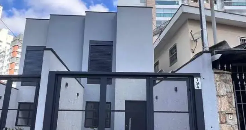 Casa com 3 quartos à venda na Avenida Susana, 194, Vila Gumercindo, São Paulo