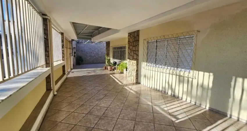 “descubra o charme e o conforto desta incrível casa no jardim itália, em amparo!