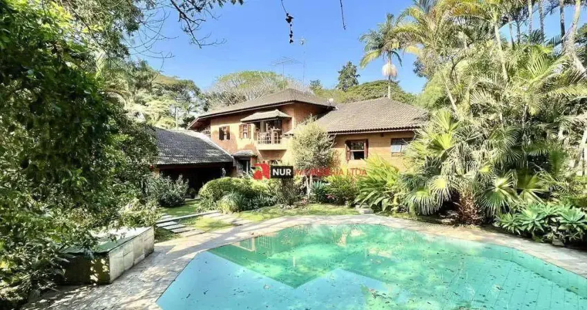 Casa no miolo da granja, 5 suítes, linda! 2 piscinas, gourmet!