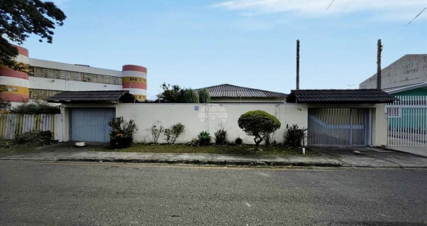 Casa com 5 quartos à venda na Rua Miguel Felipe Daher, 119, Orleans, Curitiba