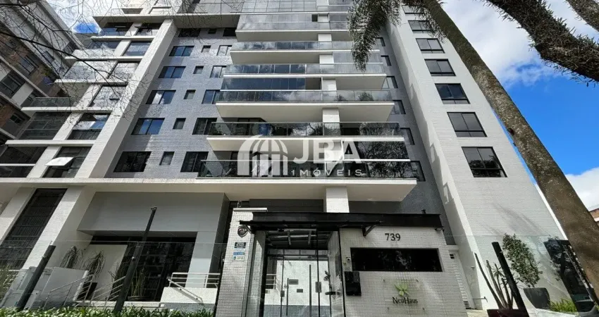 Excelente apartamento semimobiliado no água verde, próximo ao clube curitibano