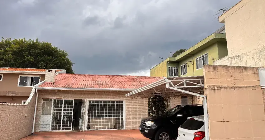 Casa com 3 quartos à venda na Rua Santa Alves Petra, 260, Emiliano Perneta, Pinhais