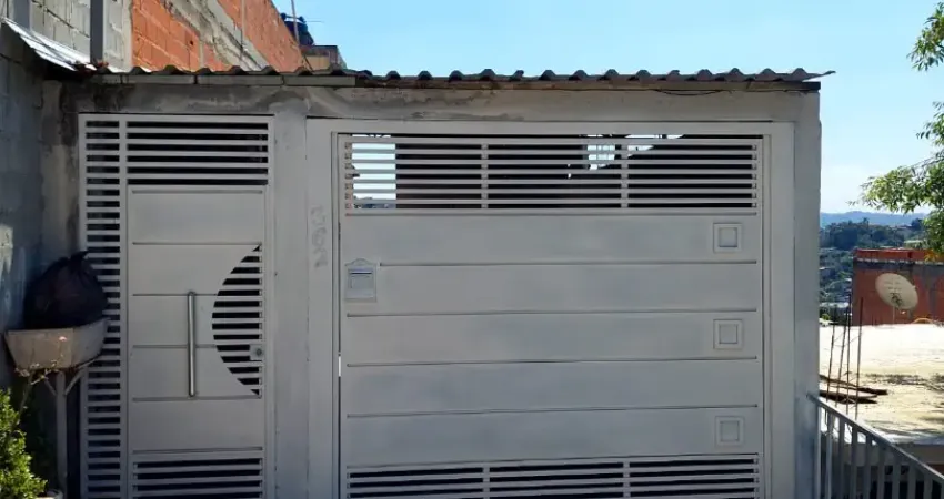 Casa com 2 dormitórios  uma vaga de garagem, individual  em itapevi