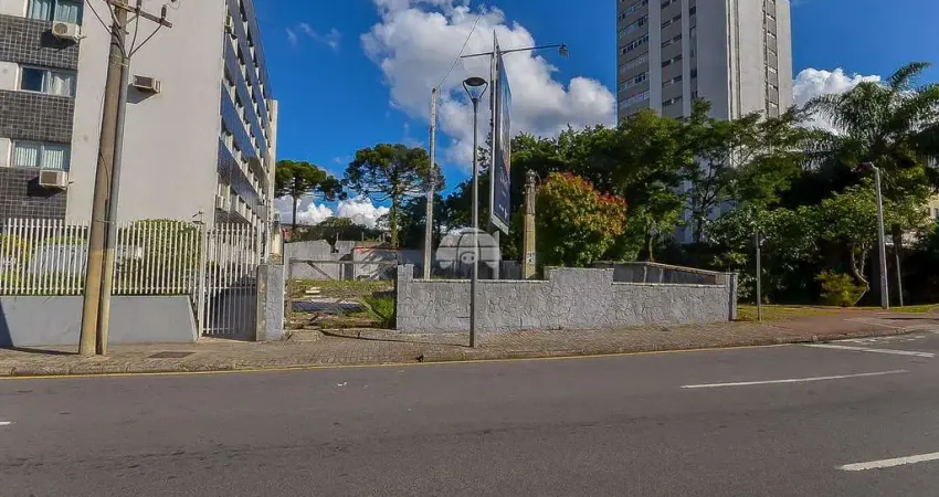 Terreno à venda na Rua Aristides Teixeira, 149, Centro Cívico, Curitiba