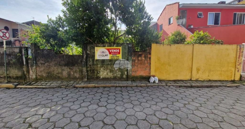 Terreno à venda na Rua Monsenhor Lamartine, 40, Centro, Guaratuba