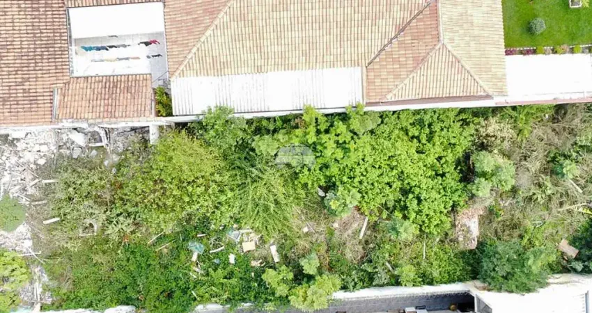 Terreno à venda na Rua Tinguaçu, 48, Cajuru, Curitiba