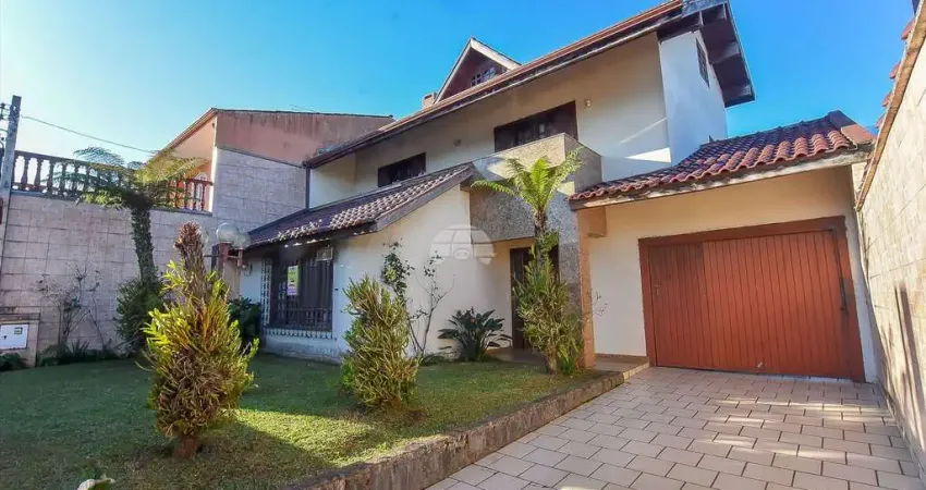 Casa com 4 quartos à venda na Rua Capitão Zeppin, 137, Uberaba, Curitiba