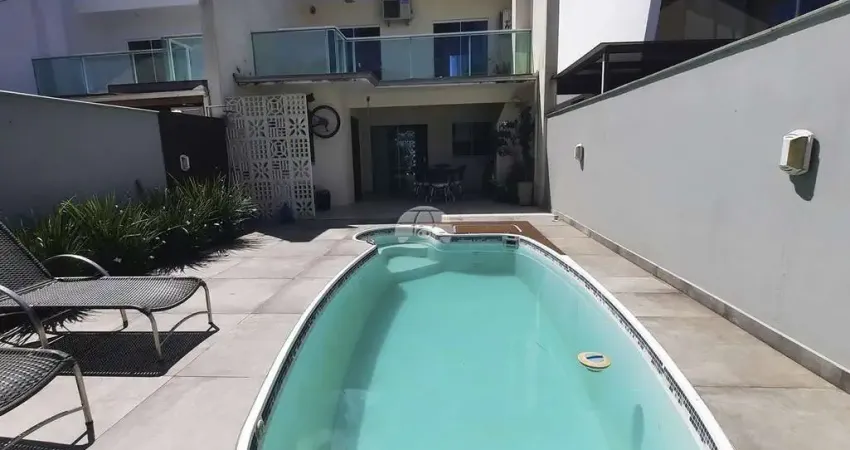 Casa com 3 quartos à venda na Rua Willibaldes Silveira de Souza, 418, Jardim Sofia, Joinville