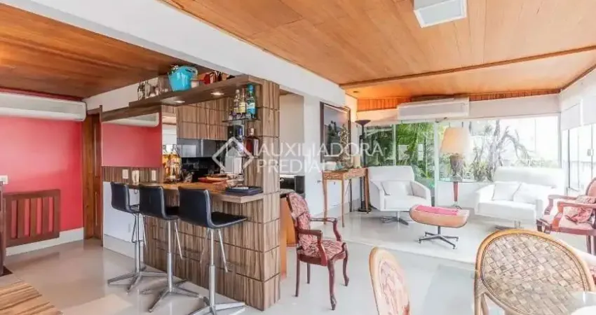 Cobertura com 4 quartos à venda na Avenida Cristóvão Colombo, 3038, Higienópolis, Porto Alegre