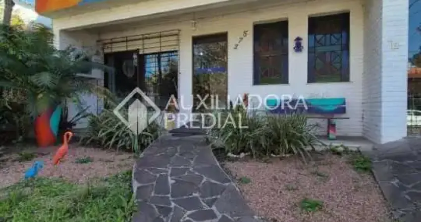 Casa com 3 quartos à venda na Avenida Engenheiro Alfredo Correa Daudt, 375, Boa Vista, Porto Alegre