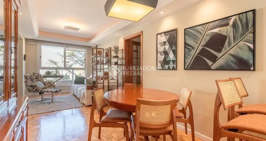 Apartamento com 3 quartos à venda na Avenida Coronel Lucas de Oliveira, 1487, Petrópolis, Porto Alegre