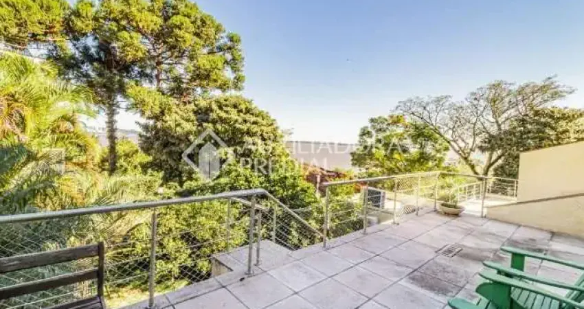 Casa em condomínio fechado com 3 quartos à venda na Rua Professor Ildefonso Gomes, 80, Vila Conceição, Porto Alegre