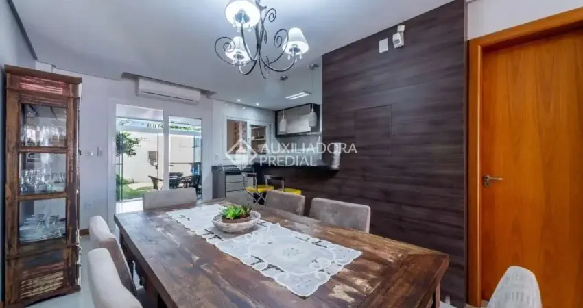 Casa com 3 quartos à venda na Rua Claudio da Silva Pinto, 164, Espírito Santo, Porto Alegre