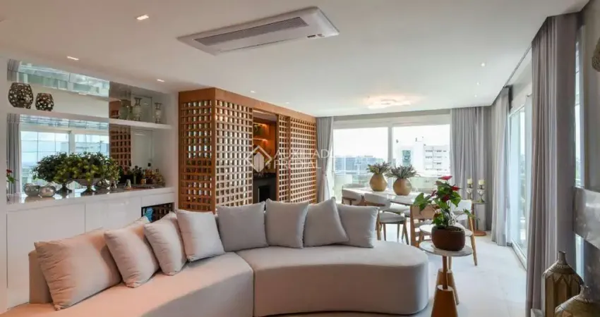 Apartamento com 3 quartos à venda na Alameda Alceu Wamosy, 88, Três Figueiras, Porto Alegre