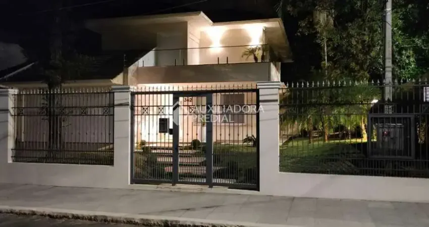 Casa com 3 quartos à venda na Rua Ladislau Neto, 362, Ipanema, Porto Alegre