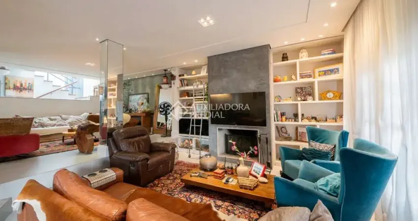 Casa com 4 quartos à venda na Rua João Berutti, 39, Chácara das Pedras, Porto Alegre