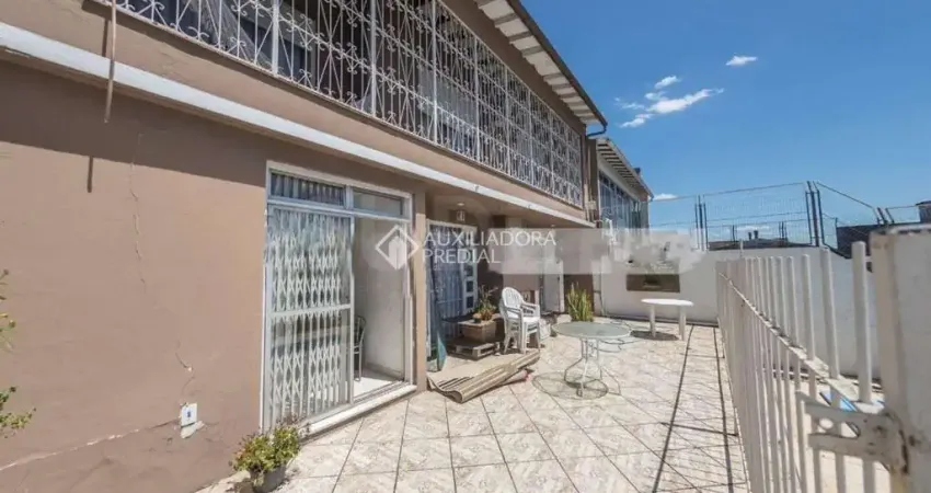 Casa com 3 quartos à venda na Rua Cláudio Manoel da Costa, 220, Jardim Itu Sabará, Porto Alegre