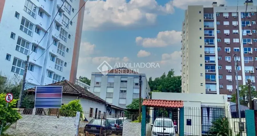 Terreno à venda na Rua Fernando Cortez, 232, Cristo Redentor, Porto Alegre