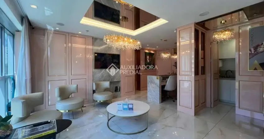 Sala comercial à venda na Rua Vinte e Quatro de Outubro, 1440, Auxiliadora, Porto Alegre