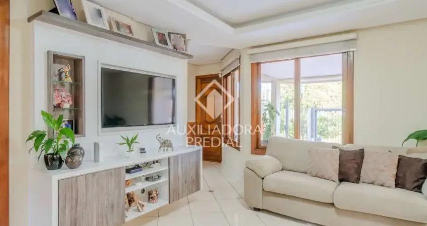 Casa com 3 quartos à venda na Rua Chavantes, 280, Vila Assunção, Porto Alegre