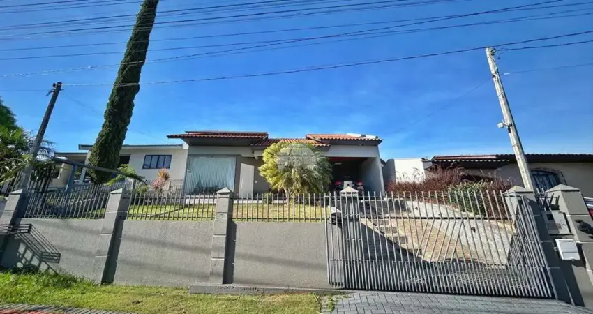 Casa com 3 quartos à venda na Rua Vereador Santos Vigano, 25, Menino Deus, Pato Branco